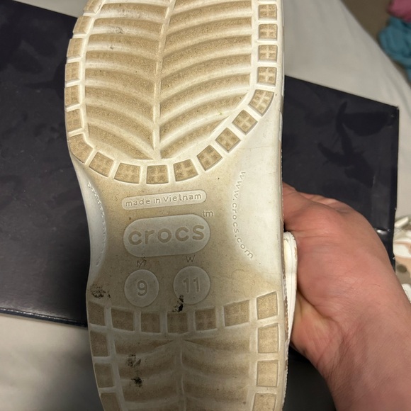 CROCS Brown and Tan Water Shoes Classic Clogs - Picture 4 of 4